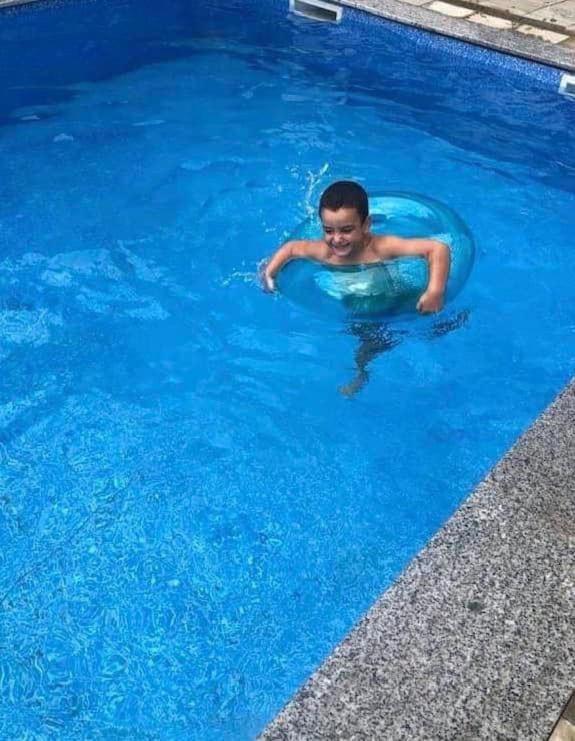 Otakhebi Hotel Sarpi Luaran gambar
